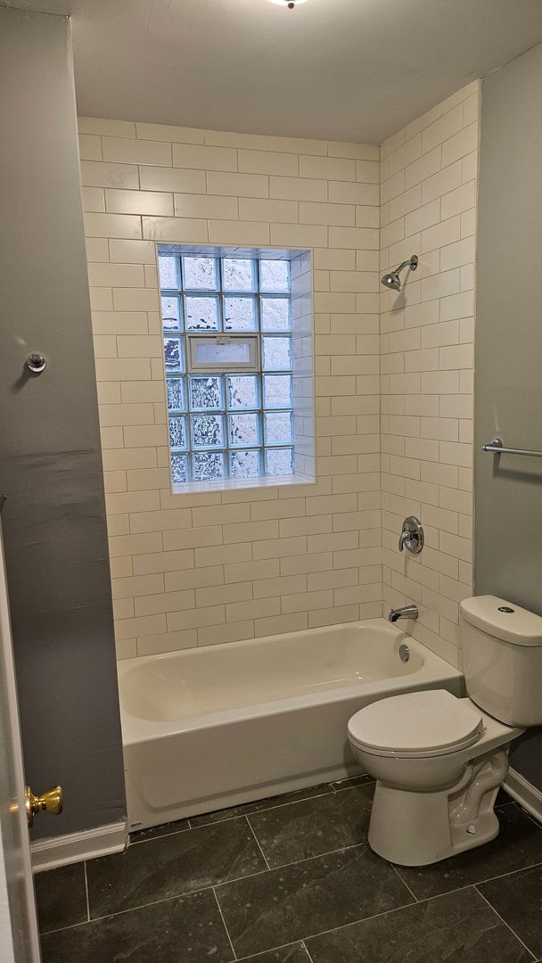 Photo - 4730 N St Louis Ave Unit G