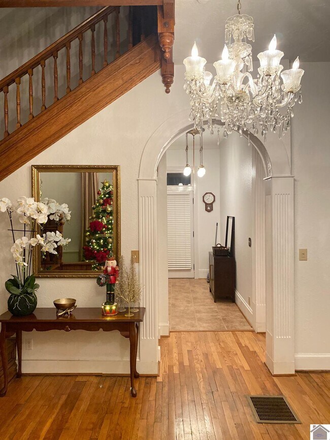 Photo - 520 Madison St