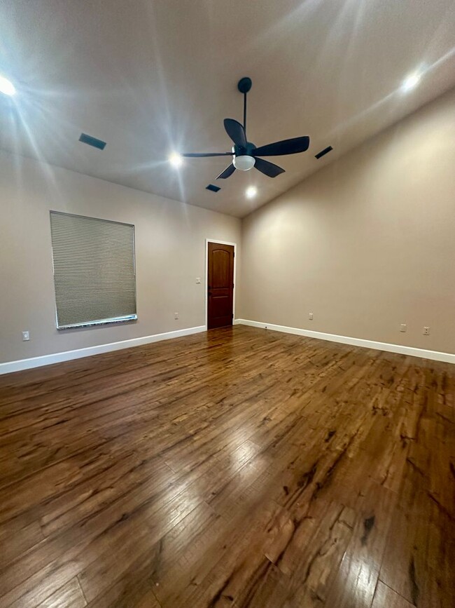 Photo - 1250-MF2-IO Unit 213