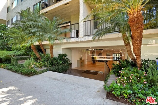 Building Photo - 9000 Cynthia St Unit 206 Rental