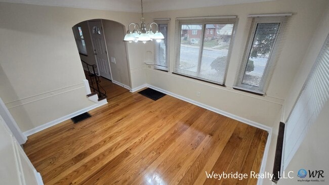 Photo - Cozy 2BD 1BTH Cape Cod in College Hill