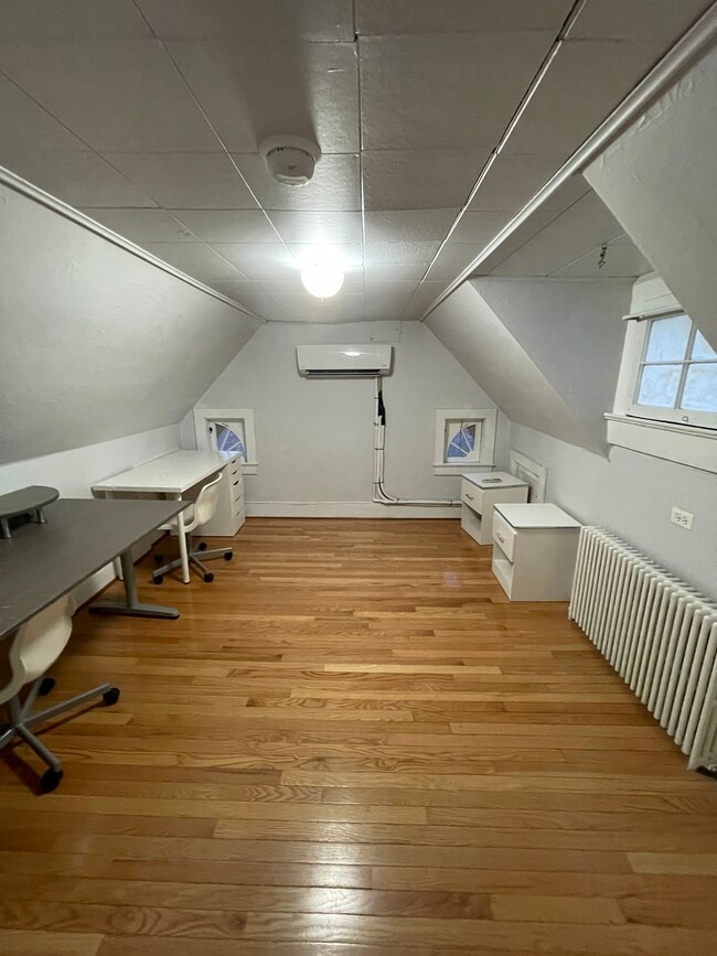 Photo - 7400 Rhode Island Ave