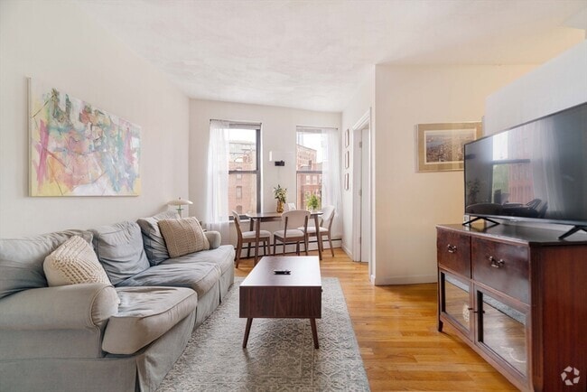 Building Photo - 17 Margin St Unit 5 Rental