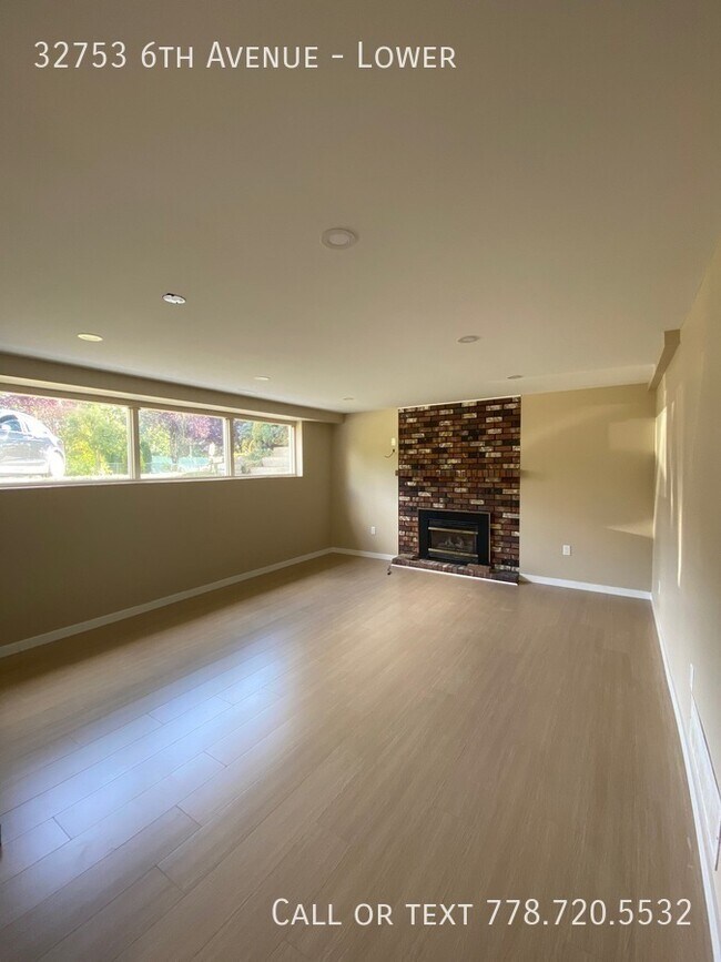 Half Duplex 2 Bedroom 1 Bath