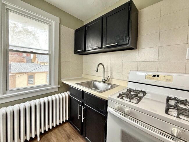 Photo - 203 Symphony Way Unidad B