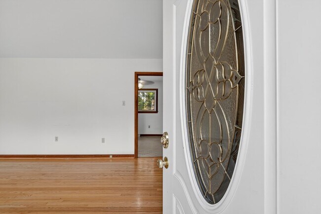 Photo - 316 Morningside Dr SW