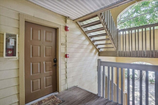 Building Photo - 2315 N Congress Ave Unit 22