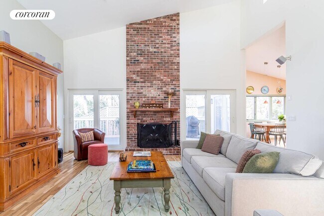 Photo - 118 Sycamore Dr