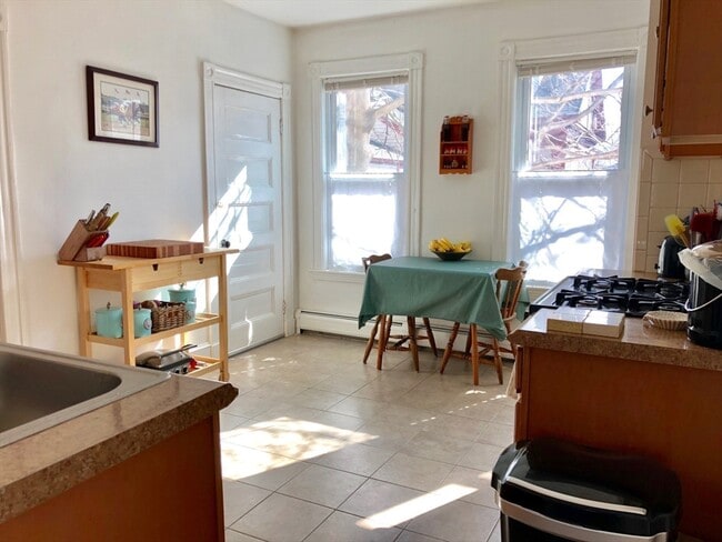 Photo - 106 Pine St Unit 3