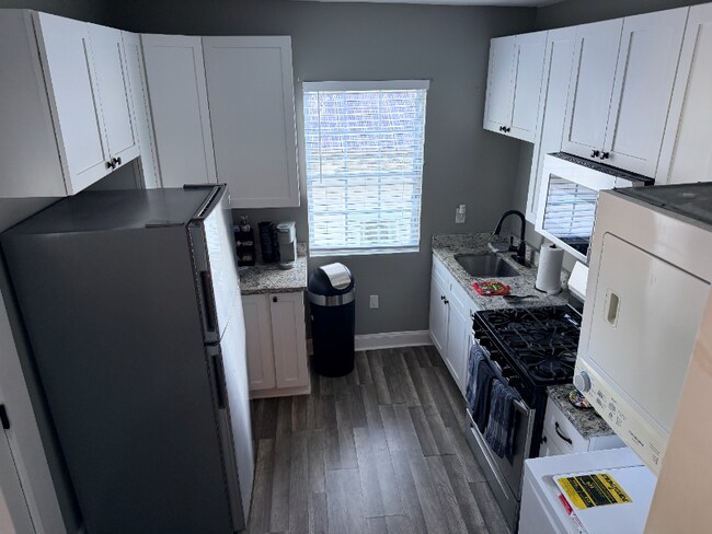 Photo - 910 N Rocheblave St Unidad 910 N. Rocheblave,  B