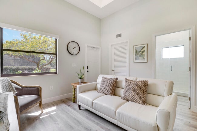 Photo - 10735 Lantana Rd