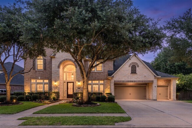 Building Photo - 2447 Monarch Terrace Dr