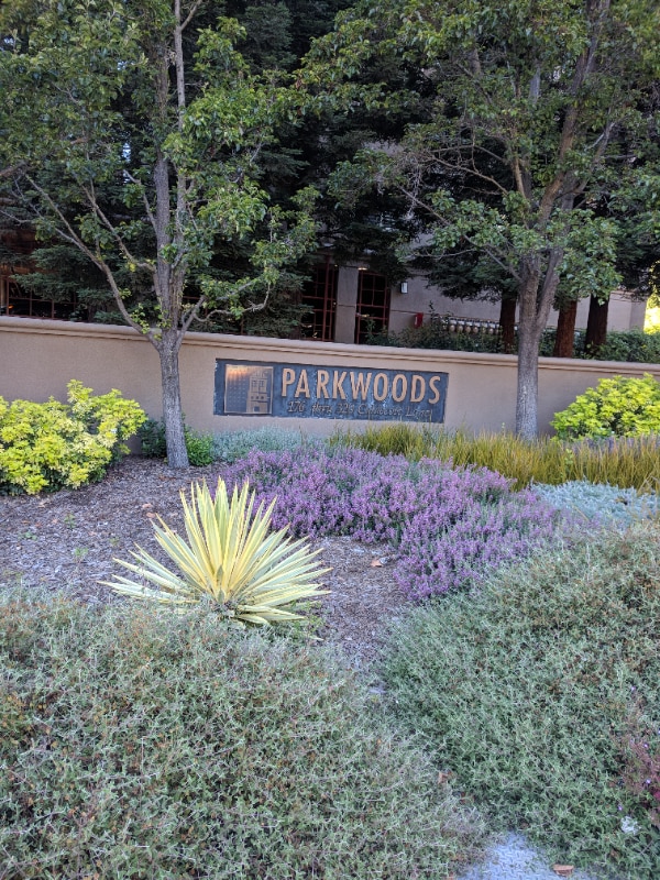 Photo - 320 Caldecott Ln