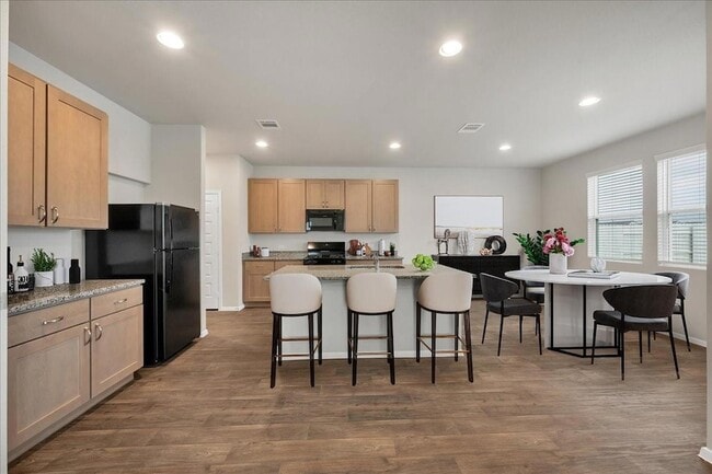 Photo - 116 Honeybee Ln