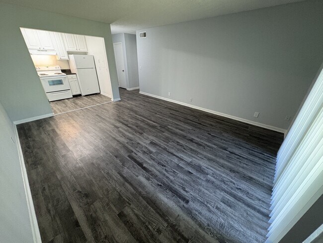 LIVING ROOM/KITCHEN