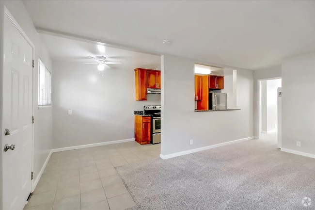Building Photo - 3745 Miramar Way Unit 4 Rental