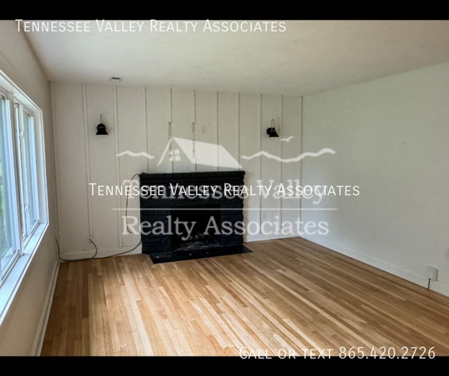 Photo - 3919 Beverly Pl