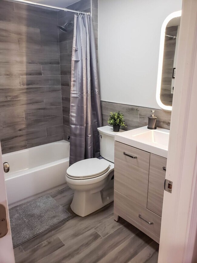 Photo - 171 Olive St Unit 2