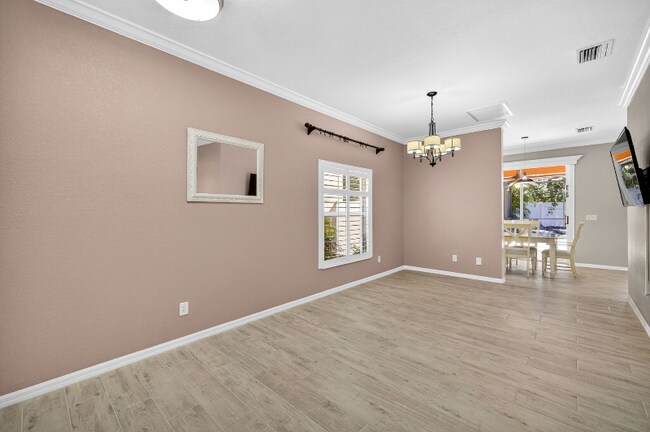 Photo - 8250 Silver Birch Way