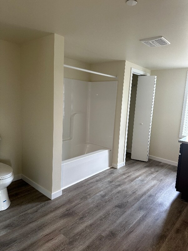 Photo - 587 Valley Rd