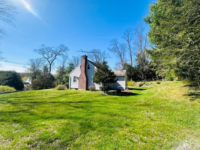 37 Weed St