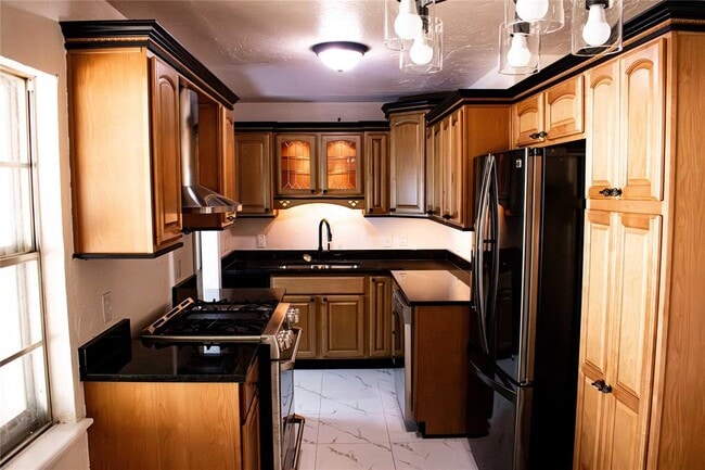 Photo - 10601 Tumilty Terrace