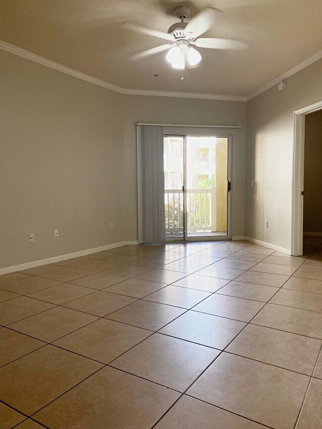 Photo - $600 Deposit* Beautiful 2/2 with pool view...