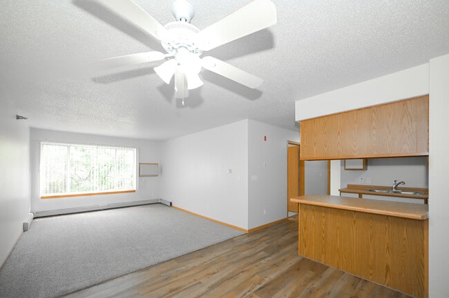 Photo - Oak Hills Manor