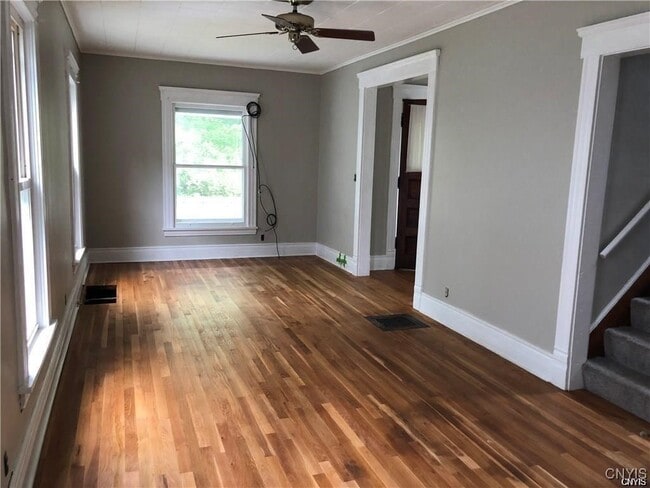 Photo - 139 Strong Ave