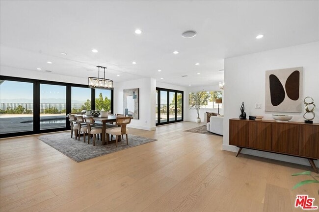 Photo - 15655 Castlewoods Dr