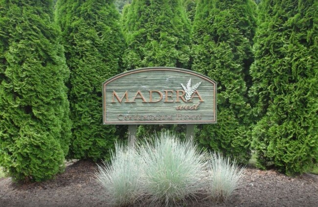 2 bed 1 bath Madera West Condo! - 2 bed 1 bath Madera West Condo!