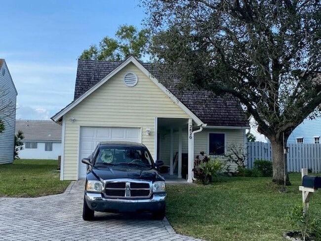 Photo - 2820 Black Pine Ct
