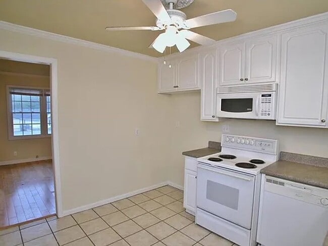 Photo - Charming 3 Bedroom home