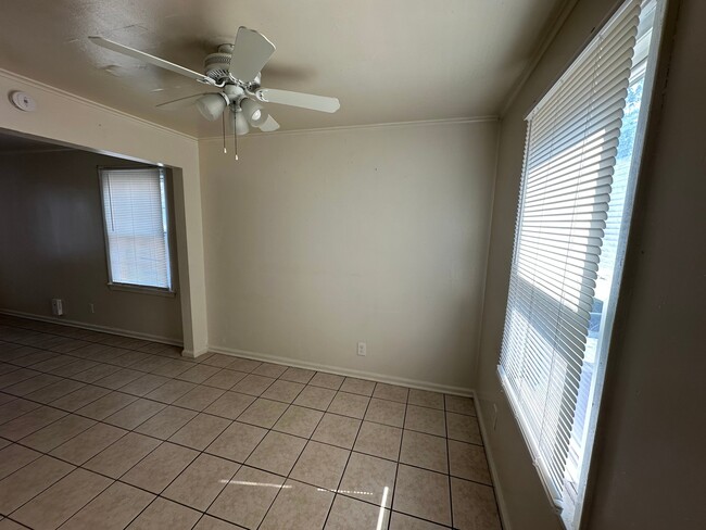 Photo - 530 Chelsea Ave Unit 530