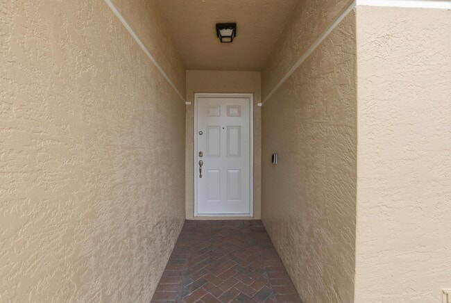 Photo - 9363 Bridgeport Dr