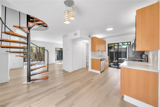 Photo - 2745 SW 32nd Ave Townhome