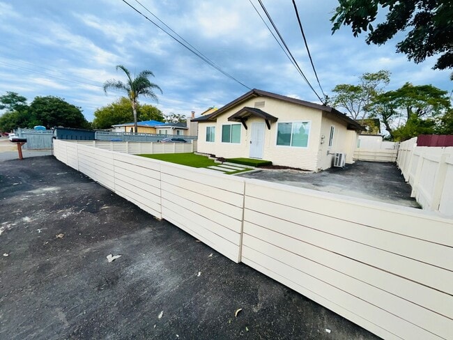 Photo - Remodeled 3 bedroom 2 Bath house
