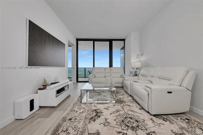 Photo - 480 NE 31st St Unidad 4805