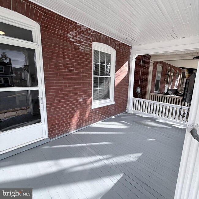 Photo - 235 Park Ave