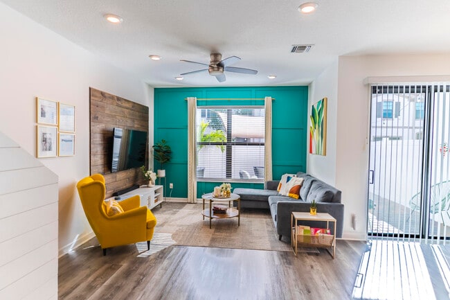 Photo - 2025 Sugar Maple Dr