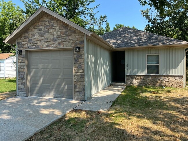 Building Photo - New Construction Rental Available!