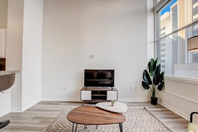 Photo - 50 N Illinois St Unidad ID1014580P