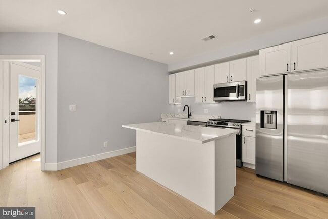 Photo - 3215 Mt Pleasant St NW Unit 403
