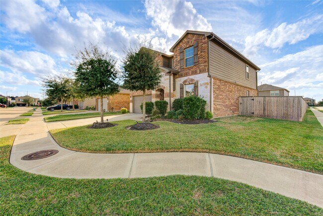 Photo - 5027 Brewcastle Ln