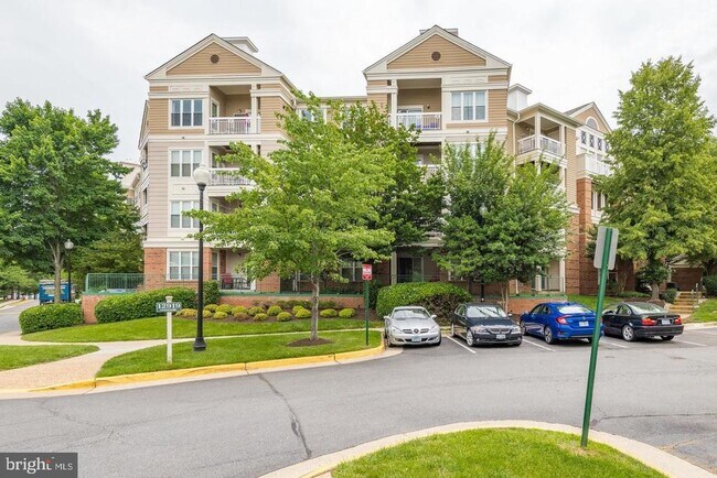 Photo - 2204 Westcourt Ln Unidad 313