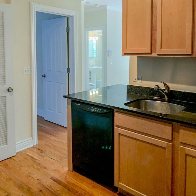 Photo - 1214 W Waveland Ave Apartamento Unidad 1