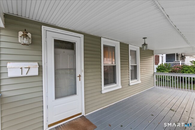 Photo - 17 Clinton St