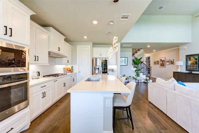 Photo - 4050 Shackleton Ct