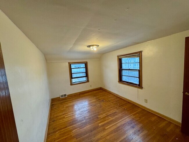 Photo - 22 Adams Ave Unit 2nd floor