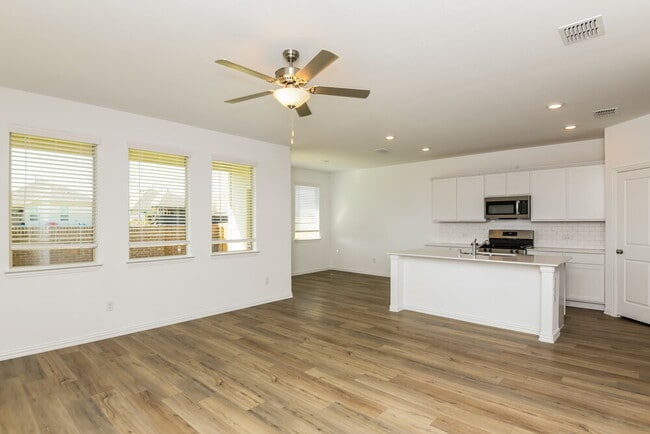 Photo - 14785 Mainstay Way